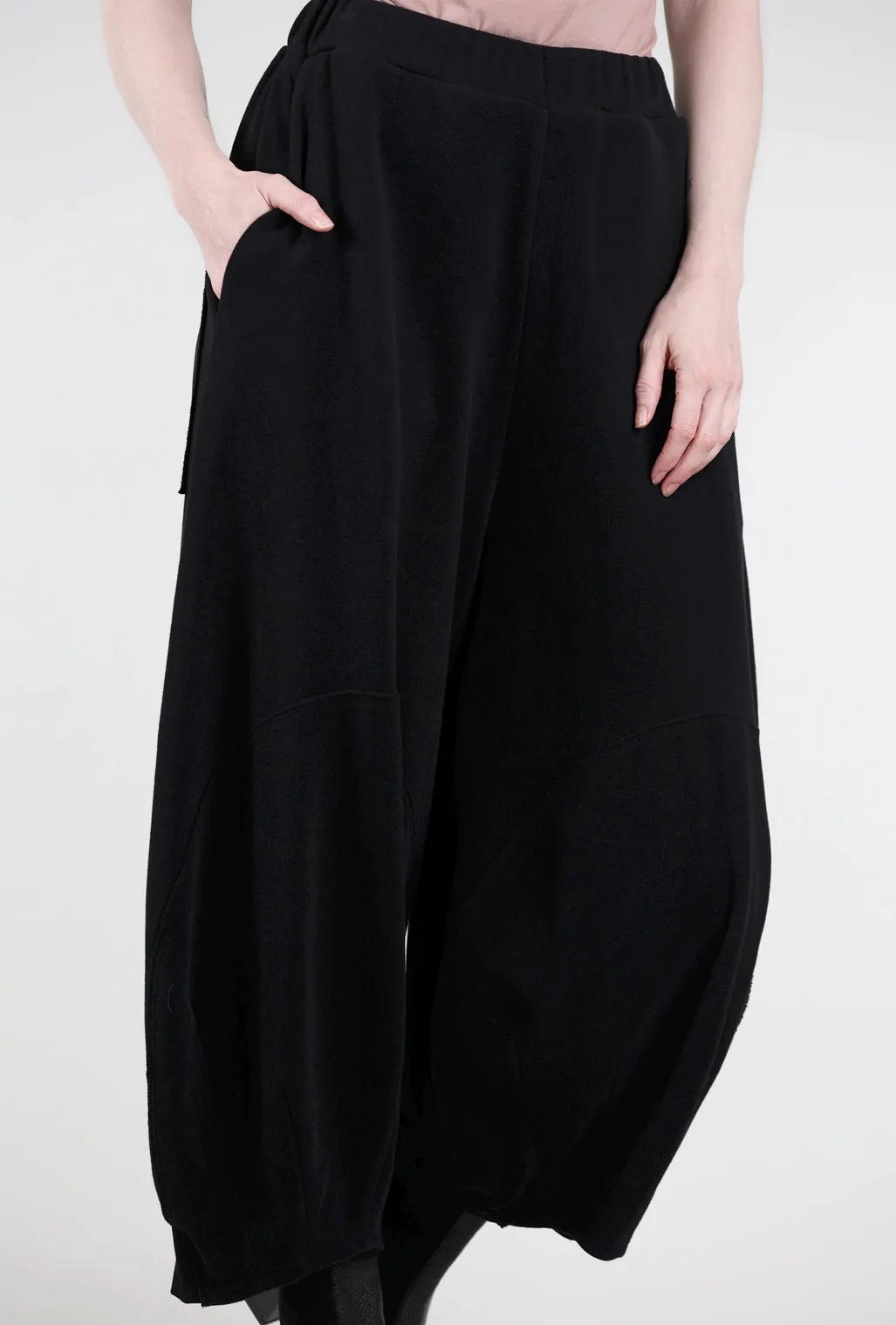 Arched Seam Brushed Pants, Black