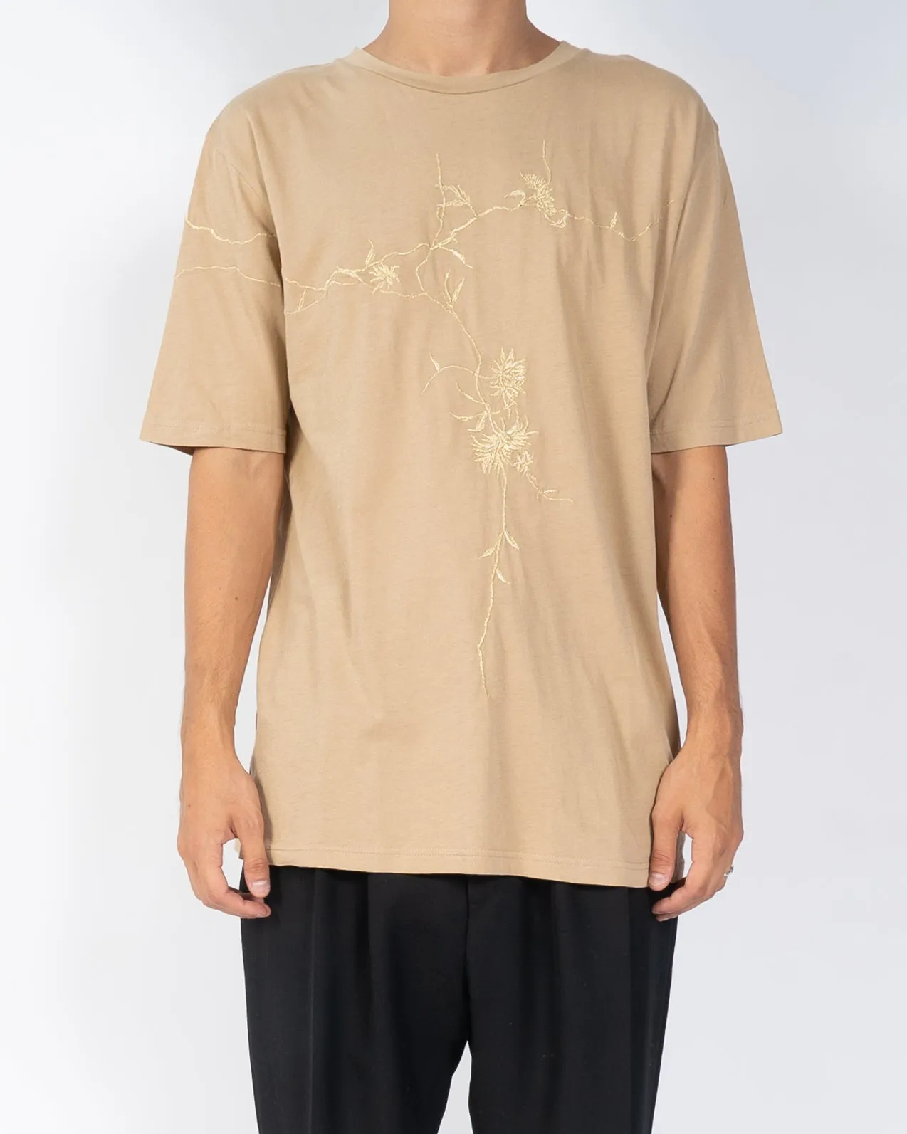 FW18 Beige Floral Embroidery T-Shirt Sample