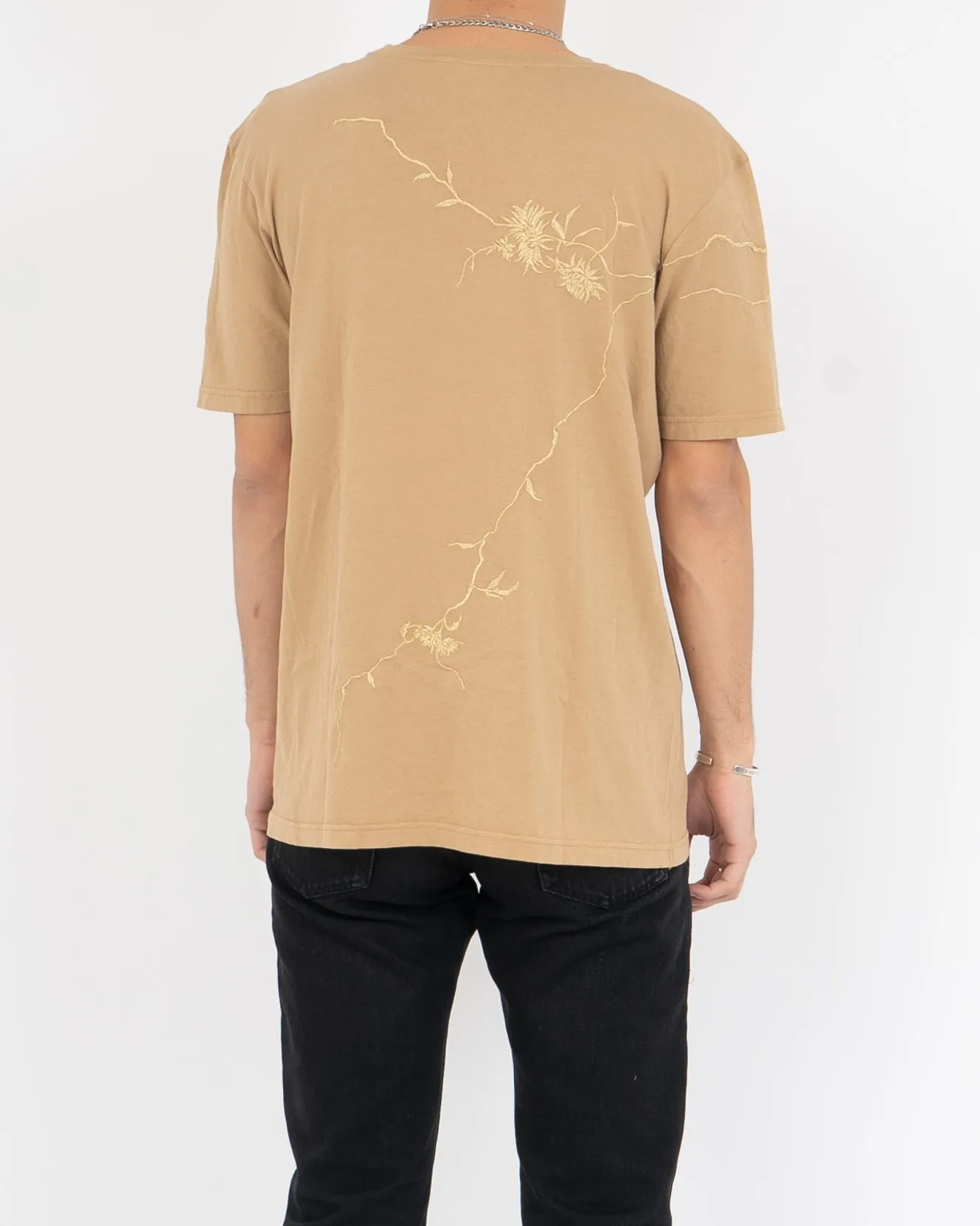 FW18 Beige Floral Embroidery T-Shirt