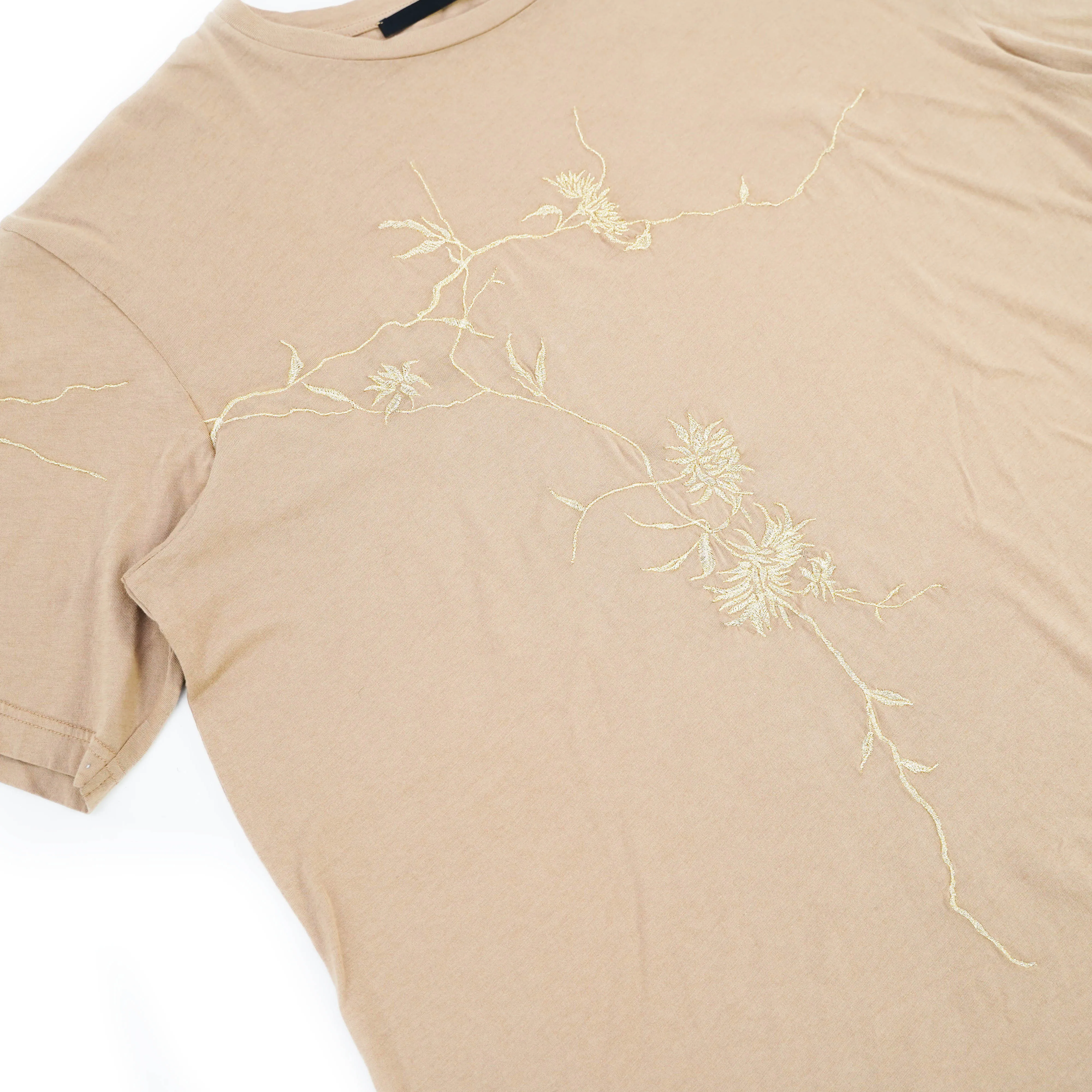 FW18 Beige Floral Embroidery T-Shirt