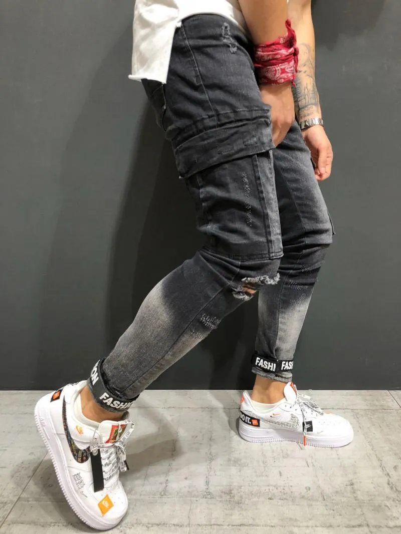 Men's Ripped Jeans With Big Pockets